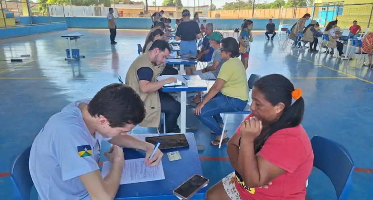 Governo de RO e prefeitura promovem ação de regularização fundiária no núcleo 10 de Junho, em Porto Velho - News Rondônia